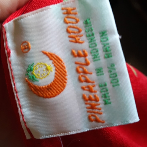 PINAPPLE MOON OVERSIZED RED HIBISCUS SCARF - Picture 3 of 5